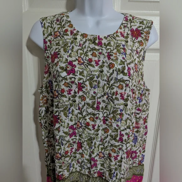 J Jill Medium Sleeveless Floral Print Pleated Blouse Pink Spring Tank Dipped - Picture 2 of 6